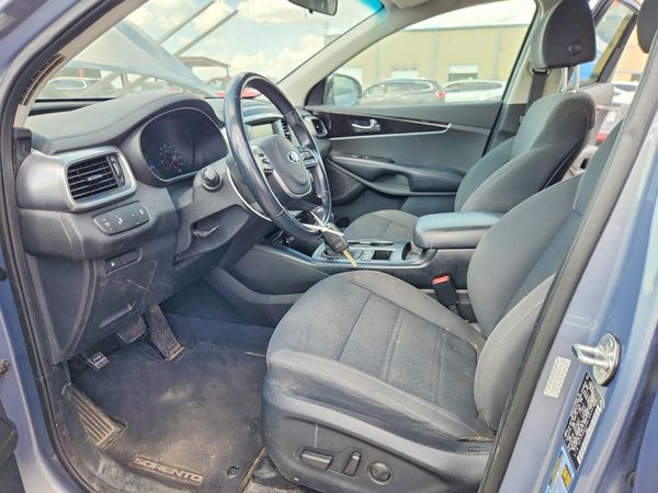 2020 KIA SORENTO L, LX, S