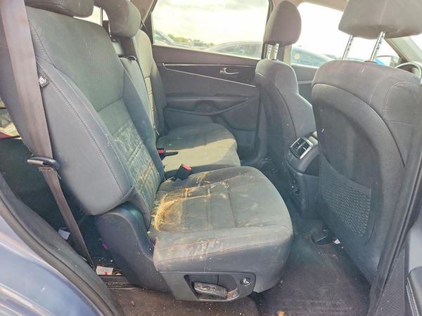 2020 KIA SORENTO L, LX, S