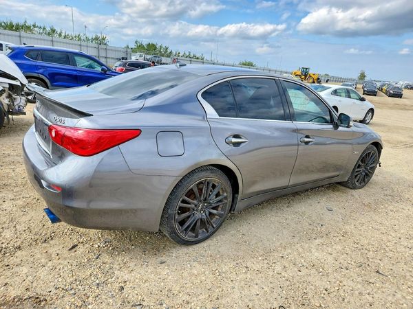 2016 INFINITI Q50