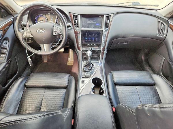 2016 INFINITI Q50