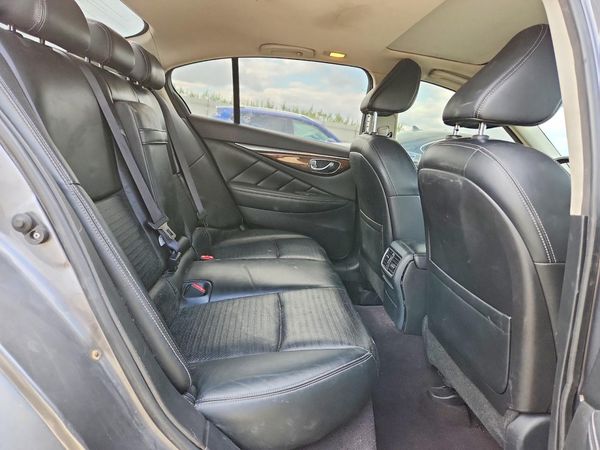2016 INFINITI Q50