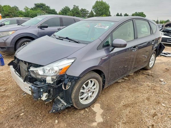 2015 TOYOTA PRIUS