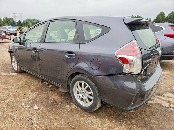2015 TOYOTA PRIUS