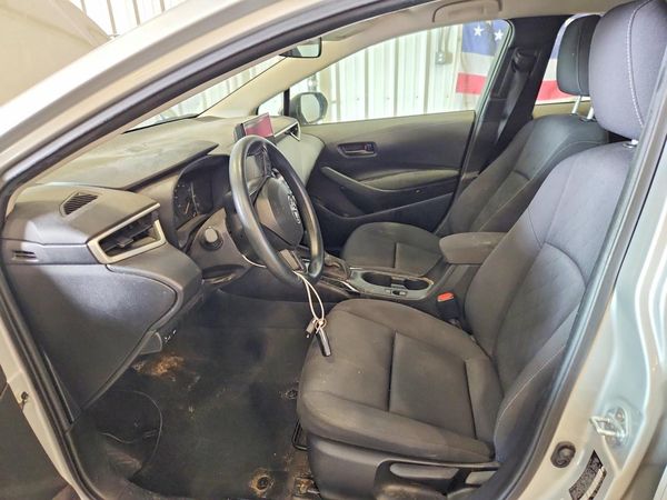 2025 TOYOTA COROLLA LE — DENT