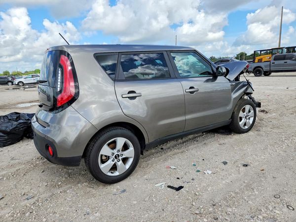 2019 KIA SOUL Base