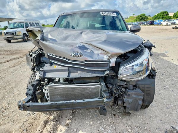 2019 KIA SOUL Base