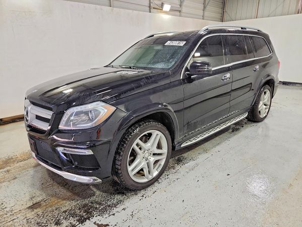 2015 MERCEDES-BENZ GL GL550 4MATIC