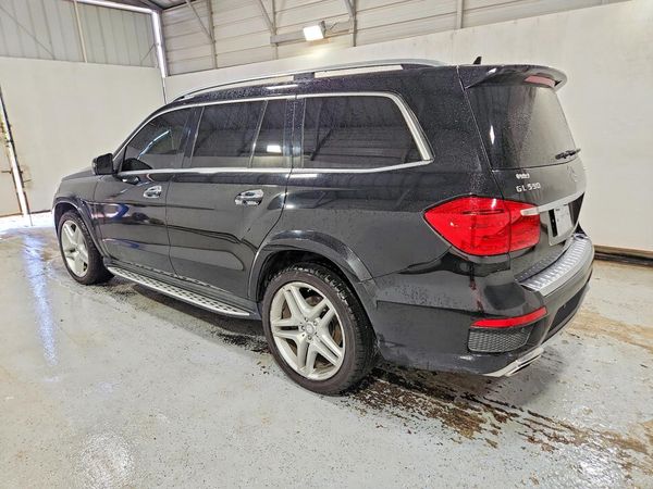 2015 MERCEDES-BENZ GL GL550 4MATIC