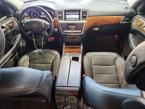 2015 MERCEDES-BENZ GL GL550 4MATIC