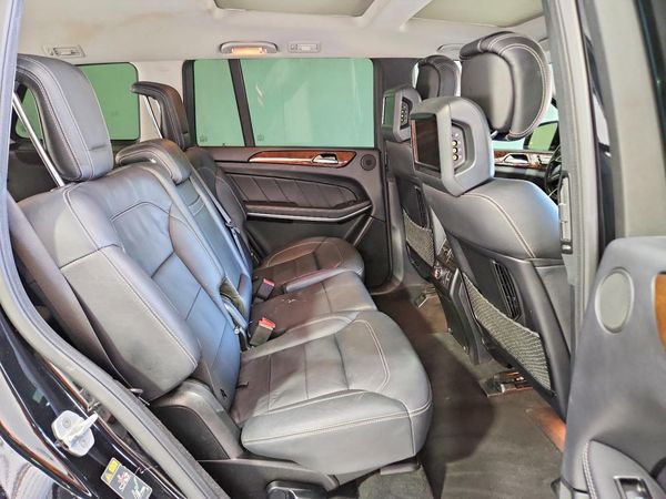 2015 MERCEDES-BENZ GL GL550 4MATIC