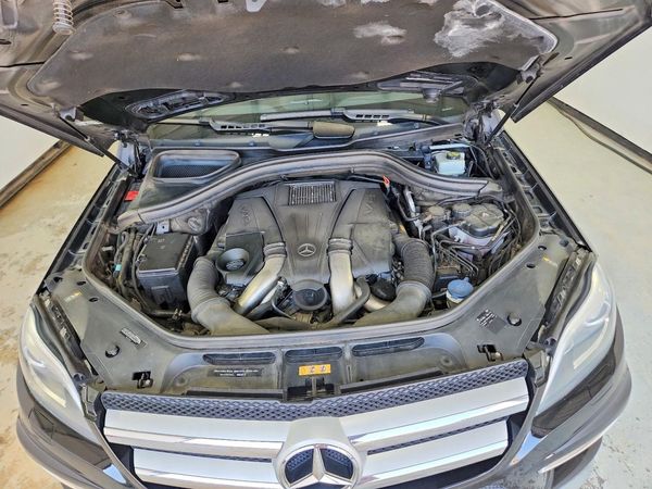 2015 MERCEDES-BENZ GL GL550 4MATIC