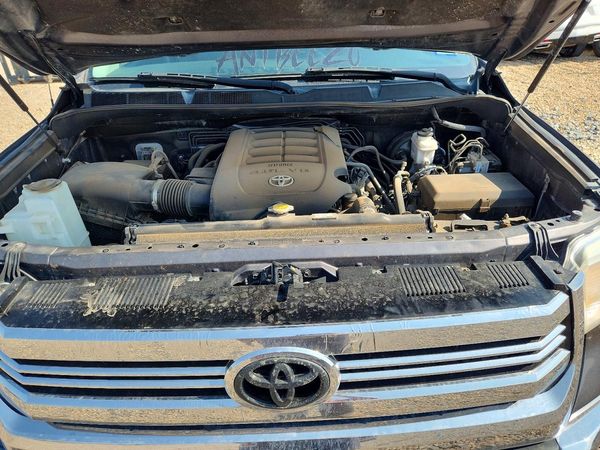 2016 TOYOTA TUNDRA