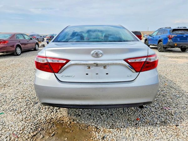 2015 TOYOTA CAMRY