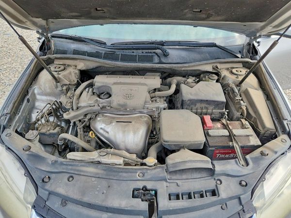 2015 TOYOTA CAMRY