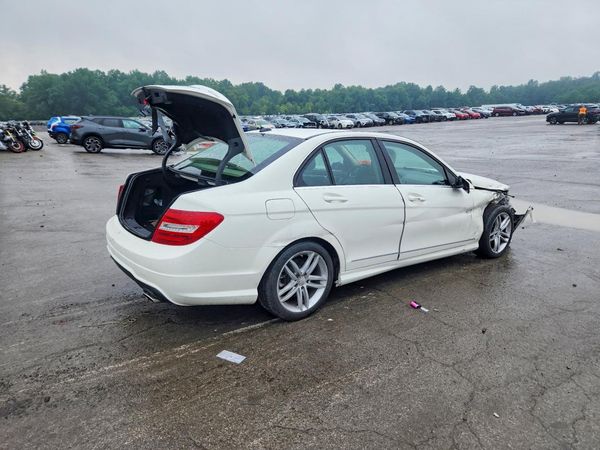 2012 MERCEDES-BENZ C