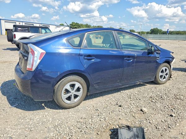 2015 TOYOTA PRIUS