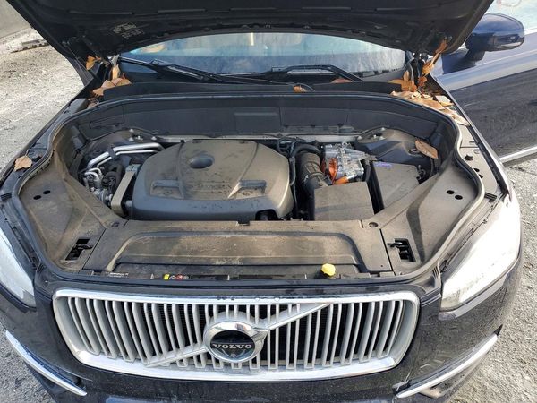 2016 VOLVO XC90