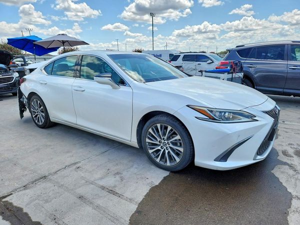 2019 LEXUS ES 350