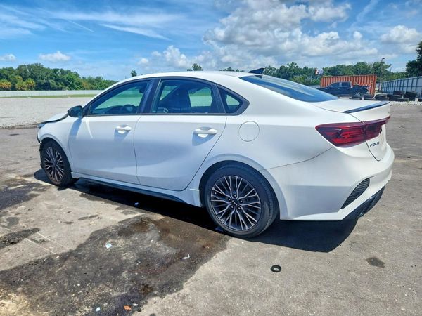 2022 KIA FORTE GT Line