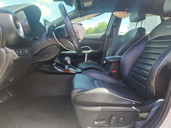 2022 KIA FORTE GT Line