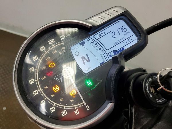2024 TRIUMPH MOTORCYCLE SCRAMBLER