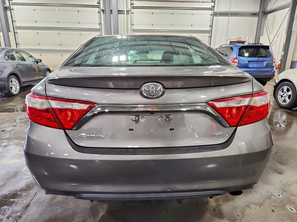 2016 TOYOTA CAMRY