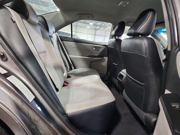 2016 TOYOTA CAMRY