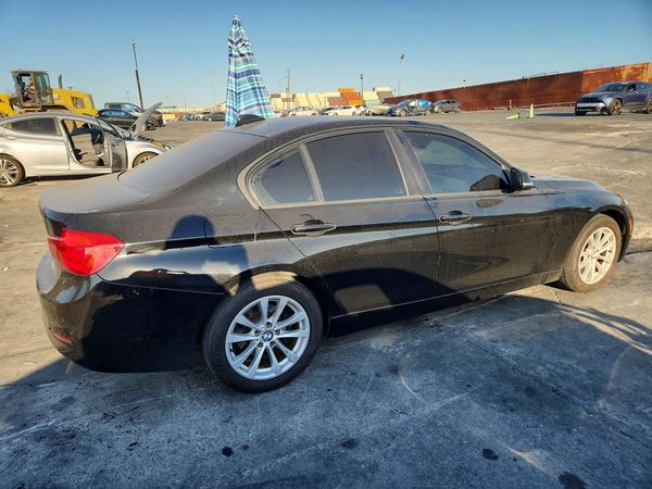 2017 BMW 320