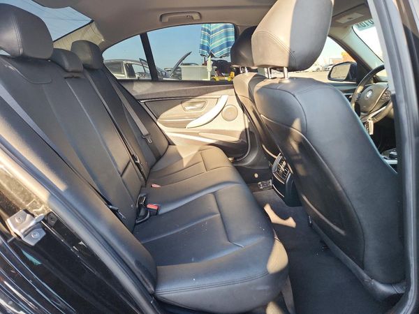 2017 BMW 320