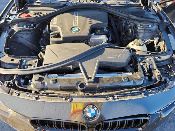 2017 BMW 320