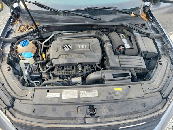 2017 VOLKSWAGEN PASSAT R-Line