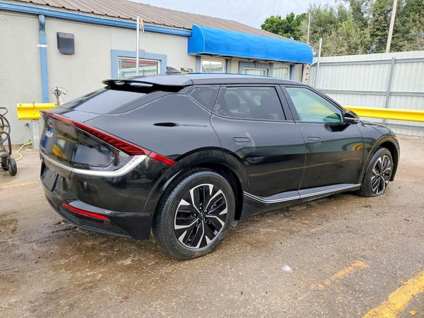 2024 KIA EV6
