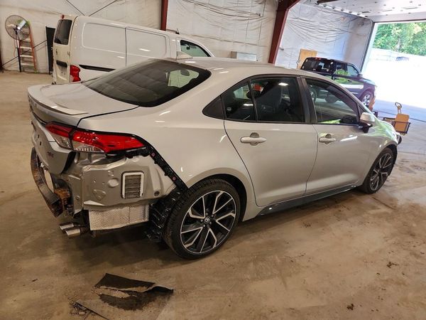 2022 TOYOTA COROLLA SE