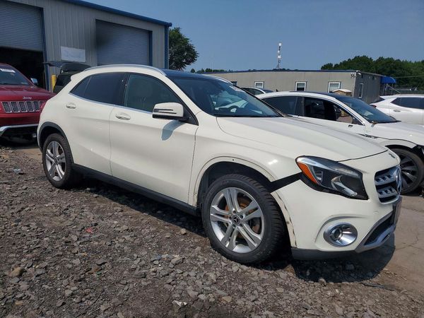 2018 MERCEDES-BENZ GLA GLA250-4M