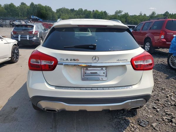 2018 MERCEDES-BENZ GLA GLA250-4M