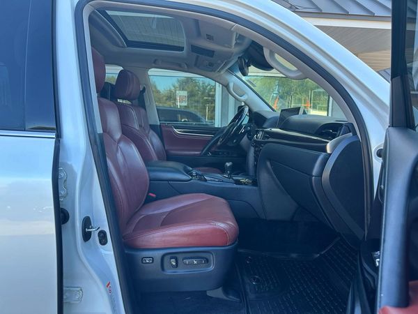 2018 LEXUS LX 570