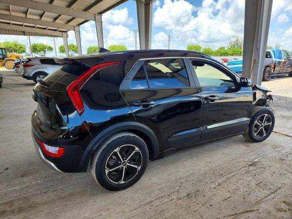 2025 KIA NIRO
