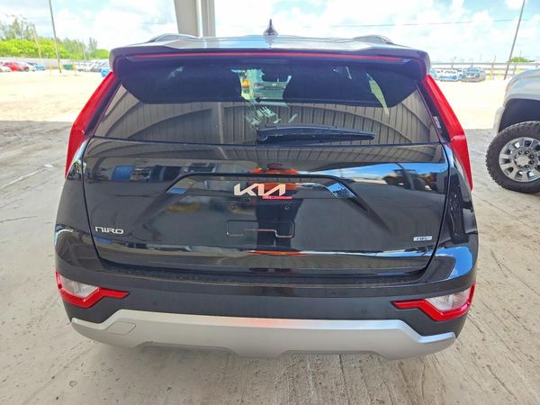 2025 KIA NIRO