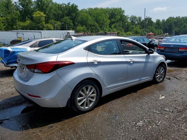 2014 HYUNDAI ELANTRA GLS (Middle)