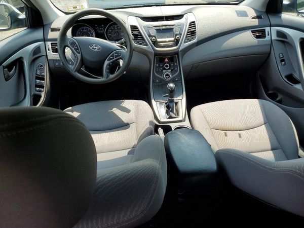 2014 HYUNDAI ELANTRA GLS (Middle)