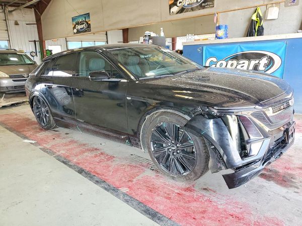 2025 CADILLAC LYRIQ Sport 3
