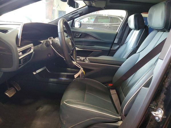 2025 CADILLAC LYRIQ Sport 3
