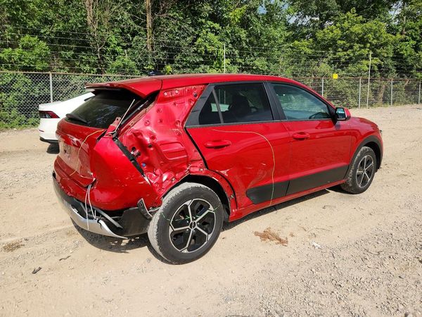 2023 KIA NIRO LX