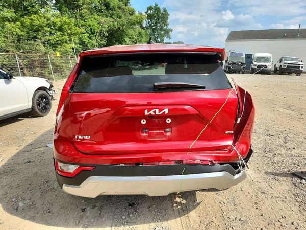 2023 KIA NIRO LX