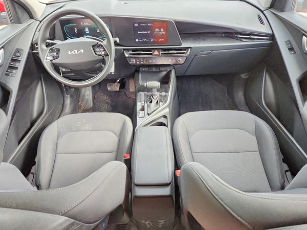 2023 KIA NIRO LX
