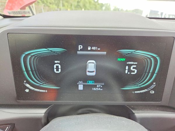 2023 KIA NIRO LX