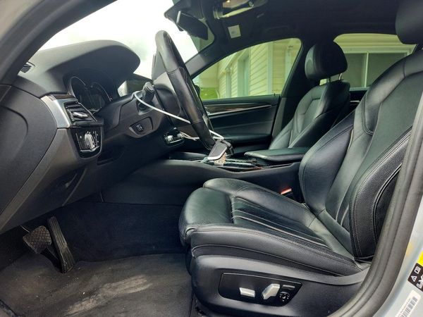 2018 BMW 5 SERIES xDrive — DENT