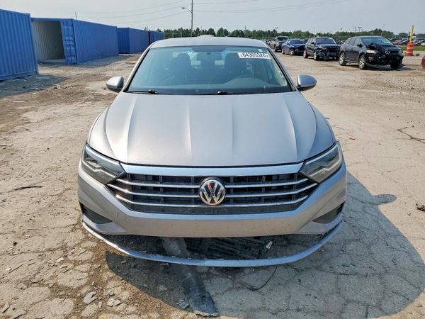 2021 VOLKSWAGEN JETTA S / SE / R-Line