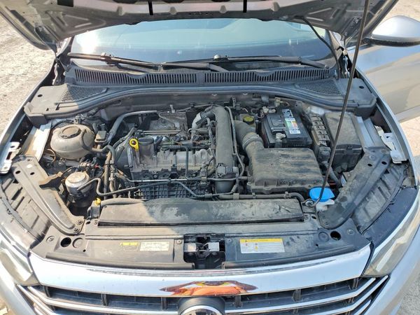 2021 VOLKSWAGEN JETTA S / SE / R-Line