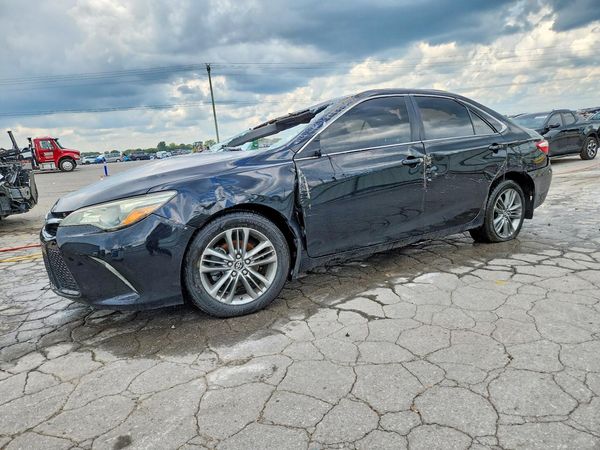 2017 TOYOTA CAMRY